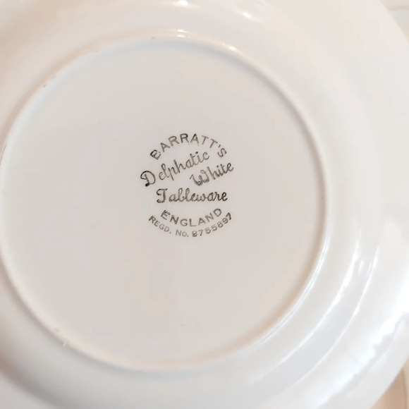 Set of 4 plates 7×7 Barrats  Delphatic White Tablewear England - Picture 2 of 3